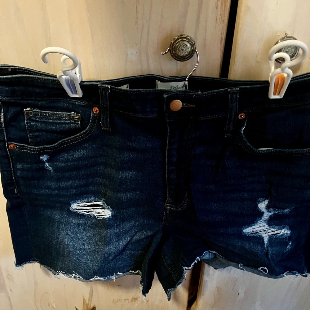 Women’s Denim Shorts by Universal Threads NWOT